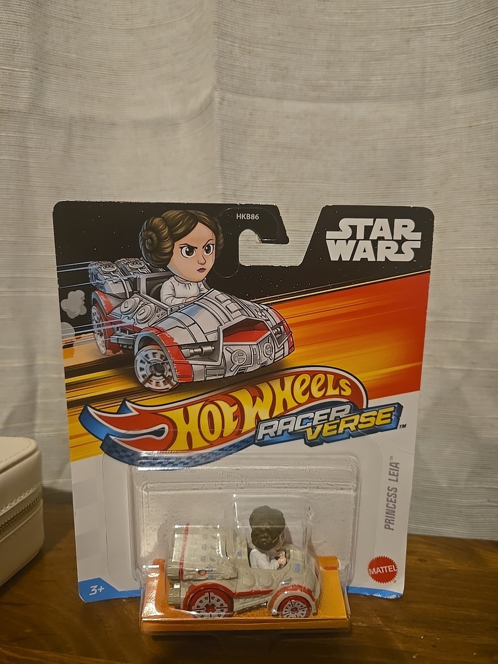 Racerverse Star Wars Princess Leia White & Red Die-Cast Car